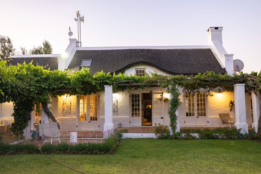 6 Bedroom Property for Sale in Klein Parys Western Cape